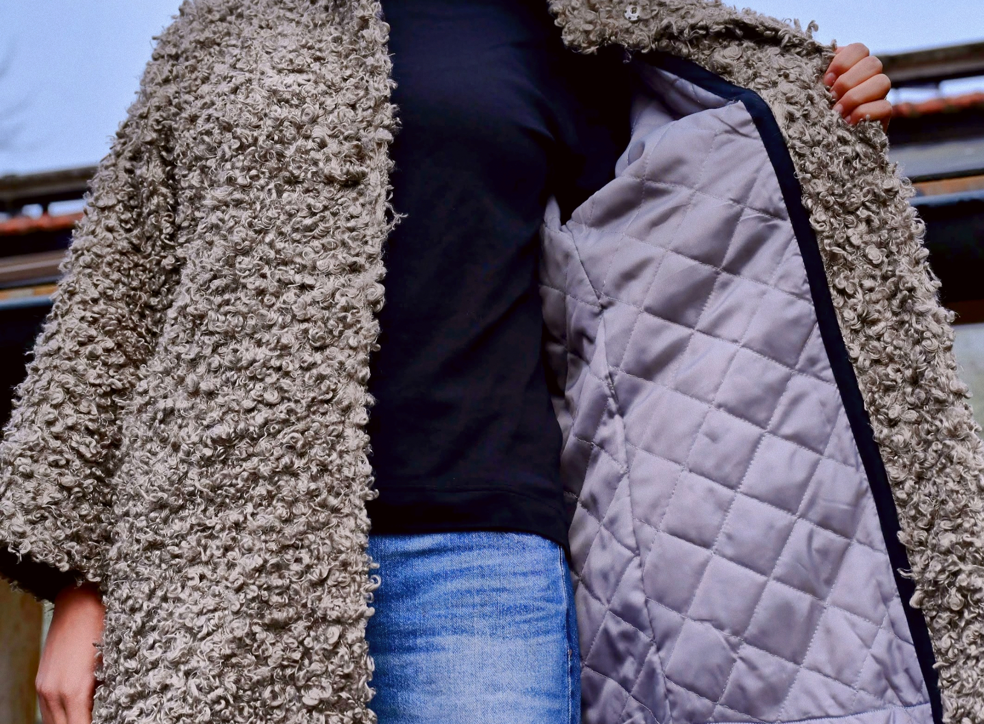 Mantel "Handgefertigter Kunstpelz Karakul" - Bild 3