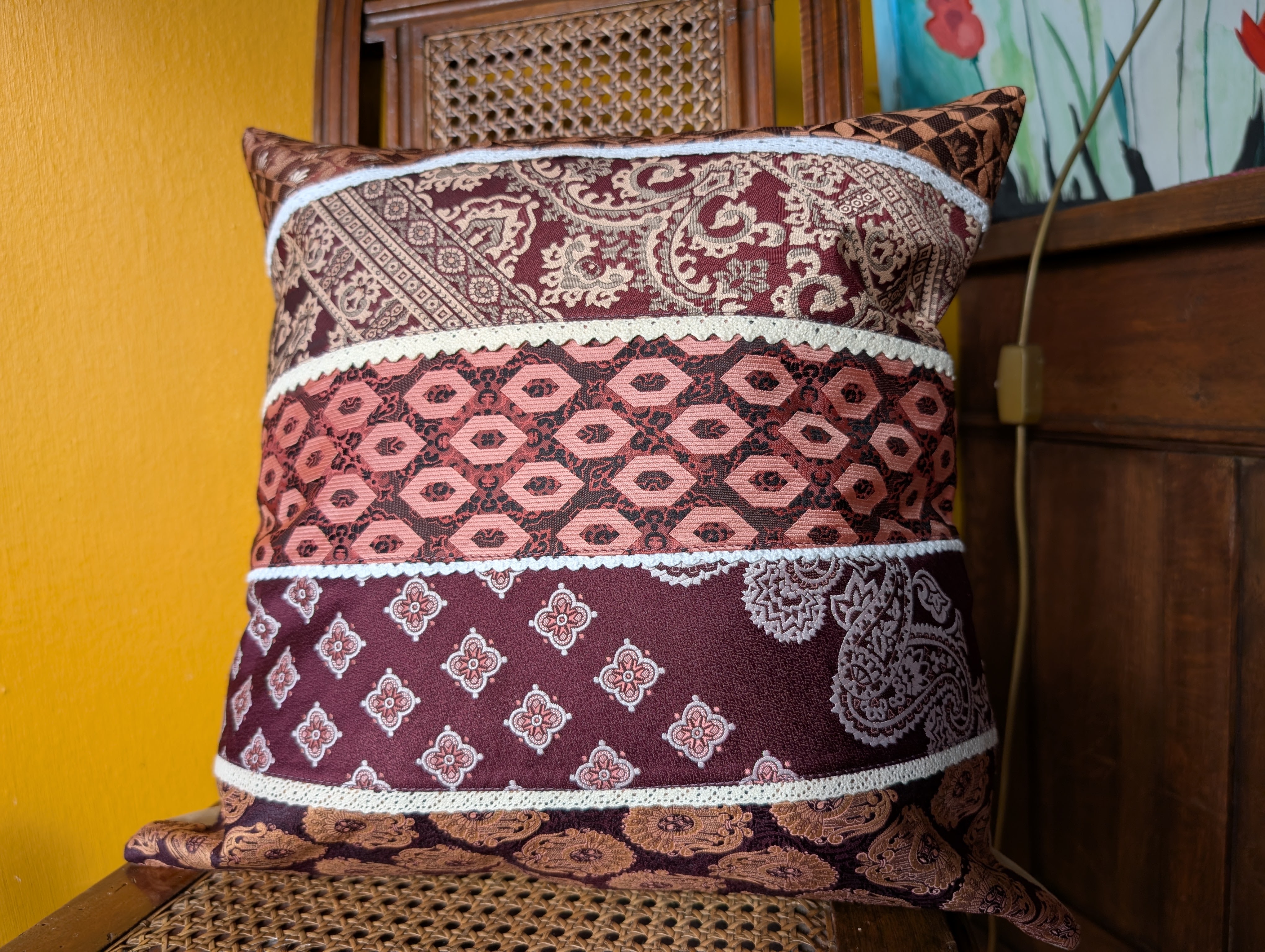 Kissen "Krawatte & Spitze" - Bild 2